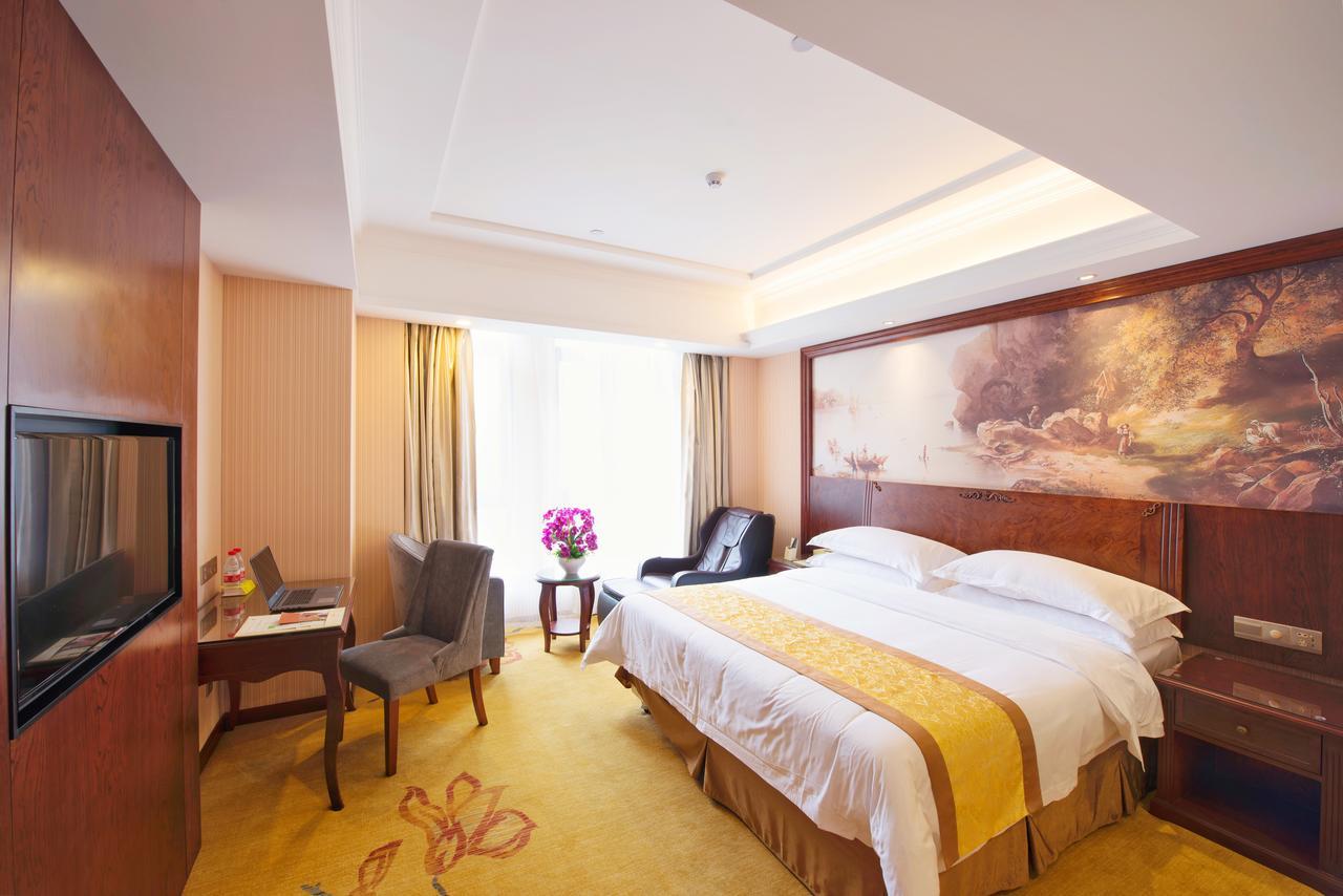 Vienna Hotel Jinshan New City Wanda Plaza Esterno foto