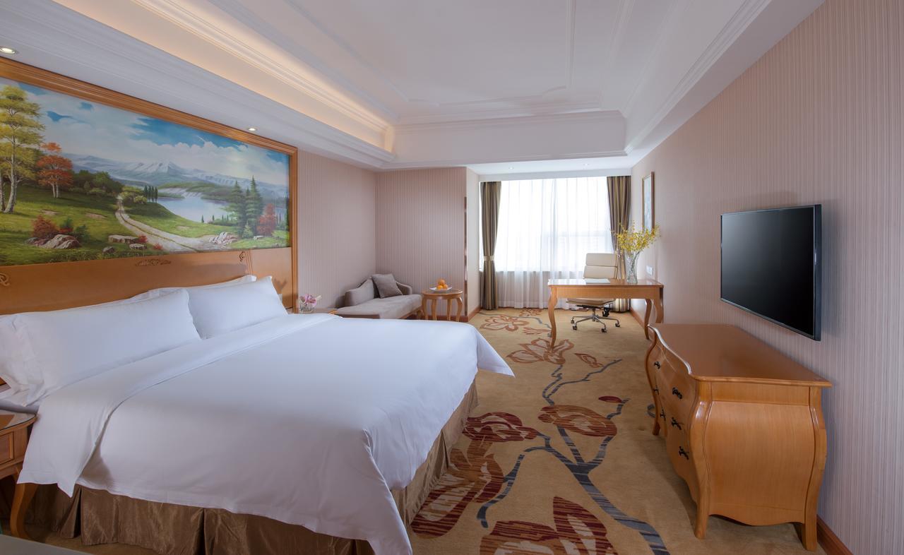 Vienna Hotel Jinshan New City Wanda Plaza Esterno foto